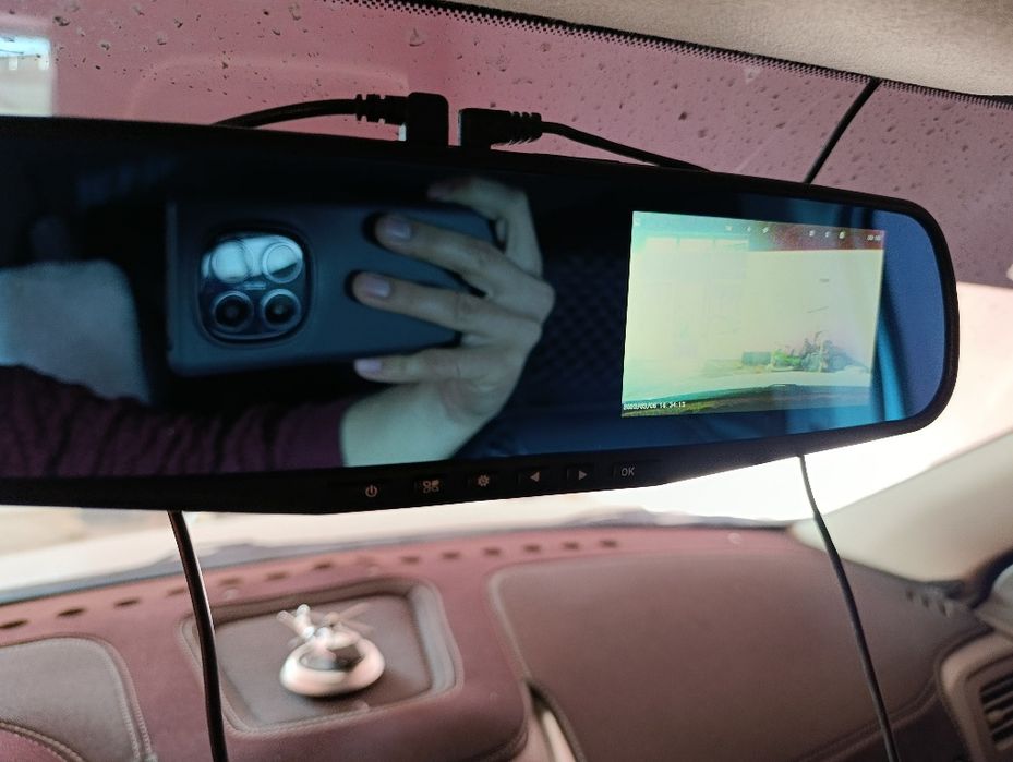 Videregistrator sotiladi srochno