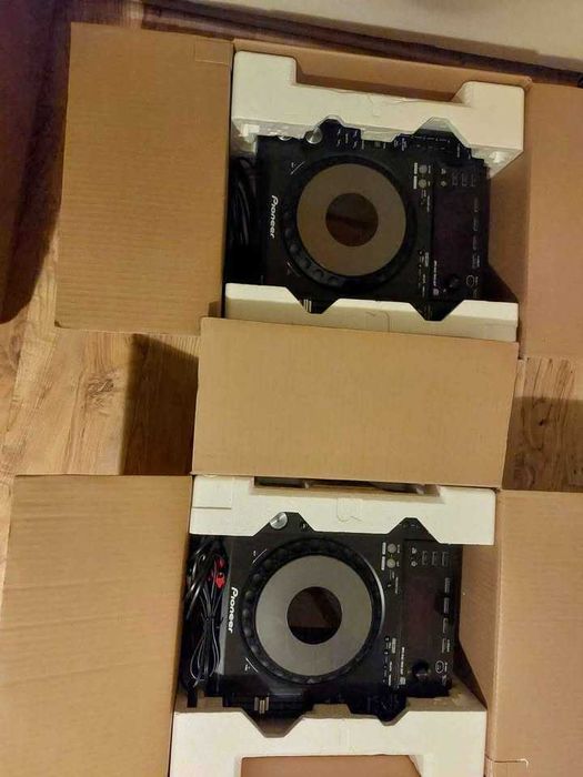 Pionеer CDJ 850-k (два броя) професионални DJ плейъри