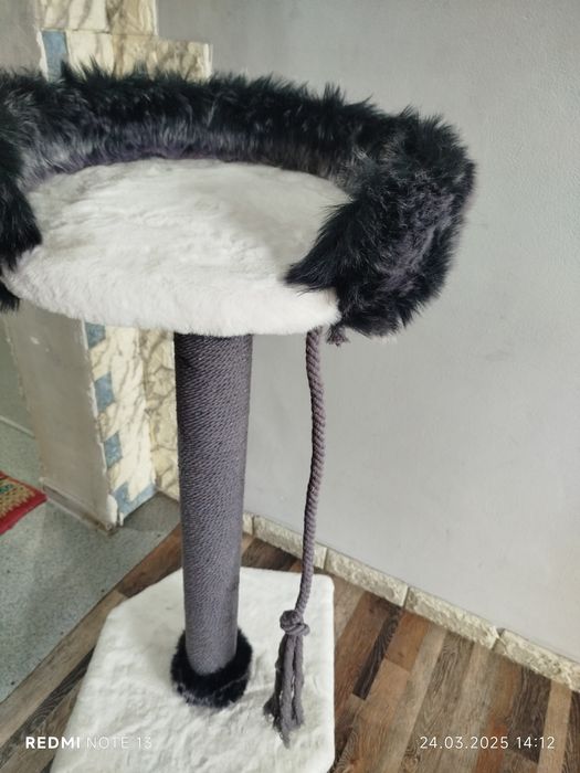 Продается лежанка для кошек