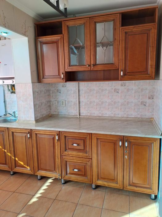 Продаем кухонный гарнитур