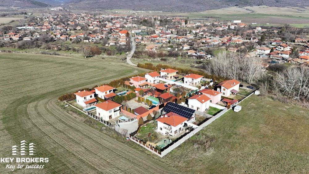 Продава се Къща в с. Гюльовца, Област Бургас - 119 кв.м за 1975 €/кв.м - Снимка #21