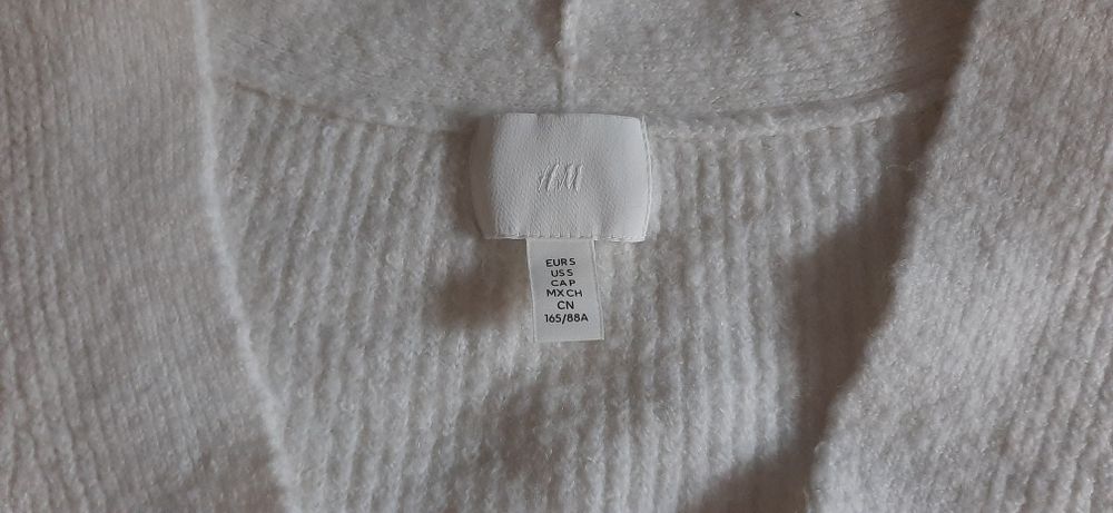 Cardigan H&M marimes S,purtat o data