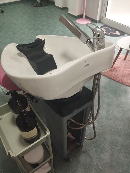 Измивна.  колона