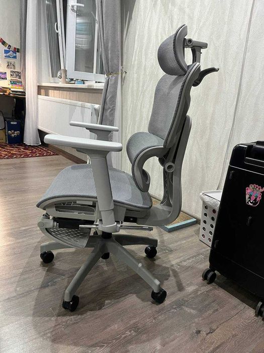 Игровое кресло Mizone Ergo