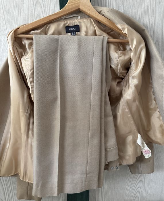 Стилен дамски костюм mexx