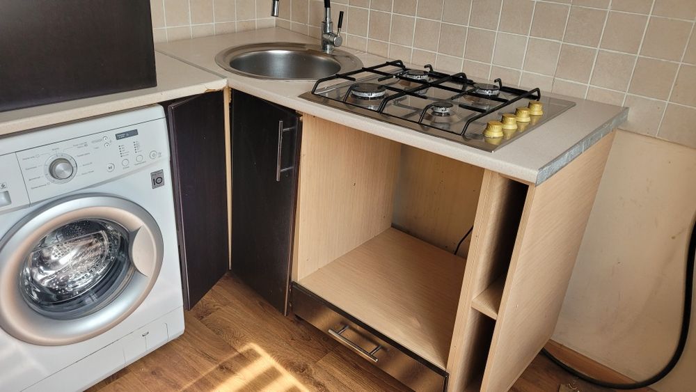 Продам кухню б/у дёшево.