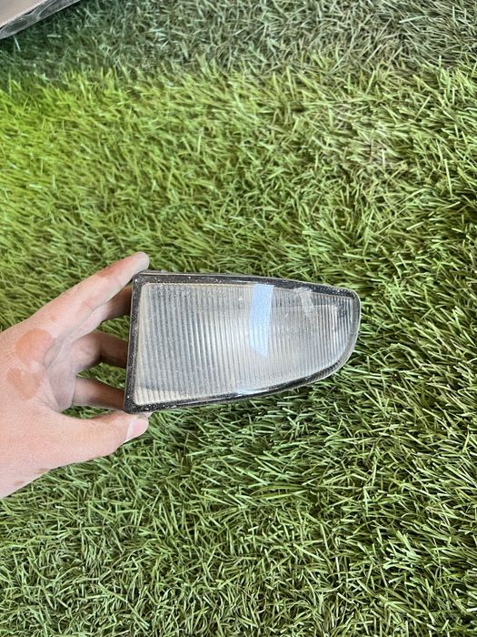 Туманка на Авенсис оригинальная