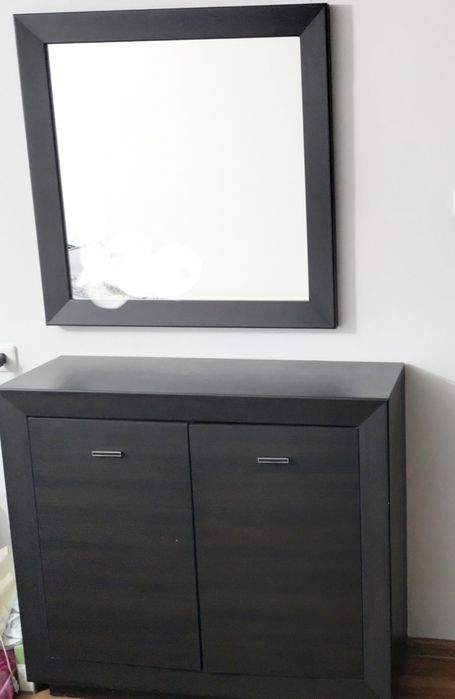 Продам комод с зеркалом б/у в хорошем состоянии.