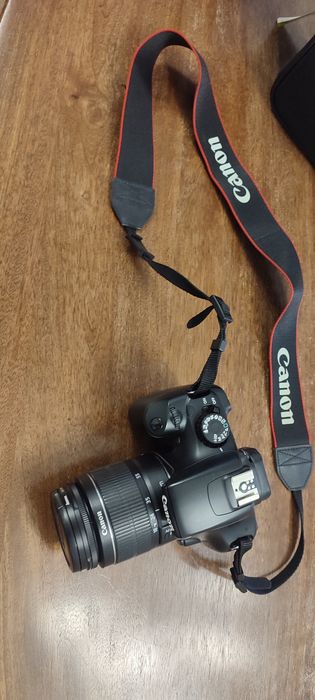 Фотоапарат  Canon  EOS 1100D