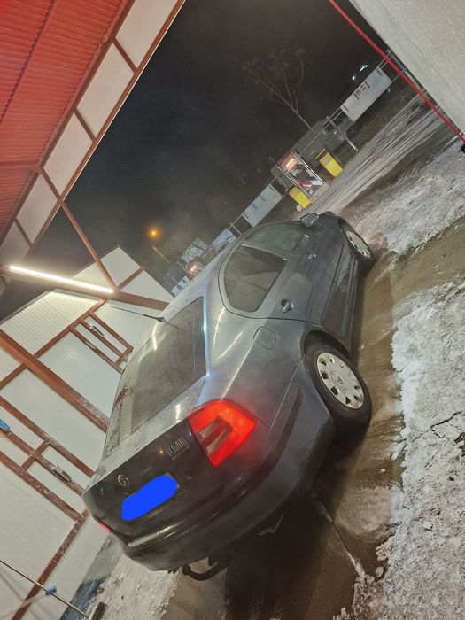 Vând skoda octavia 2