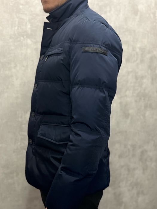 Пуховик Trussardi. Размер 50.
