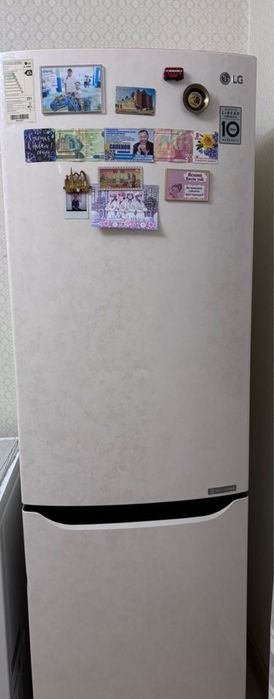 Продам холодильник Lg