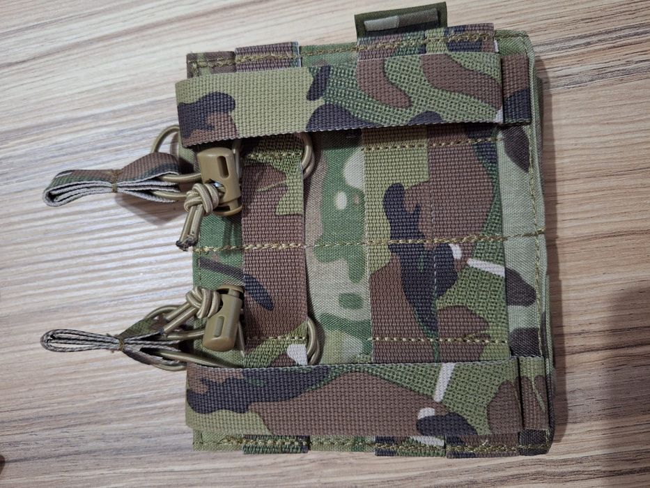 Port încărcător dublu camuflaj