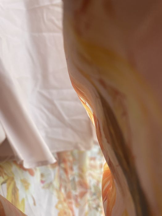 Намалена Guess нова оригинална рокля