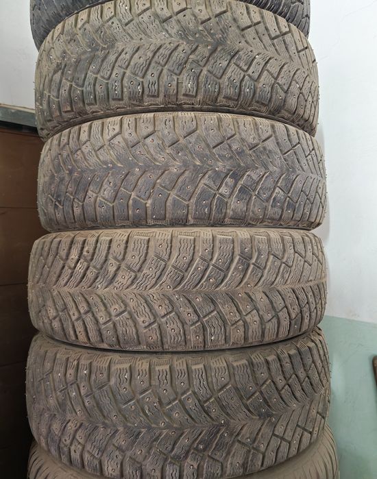 Продам зимние шины MICHELIN.