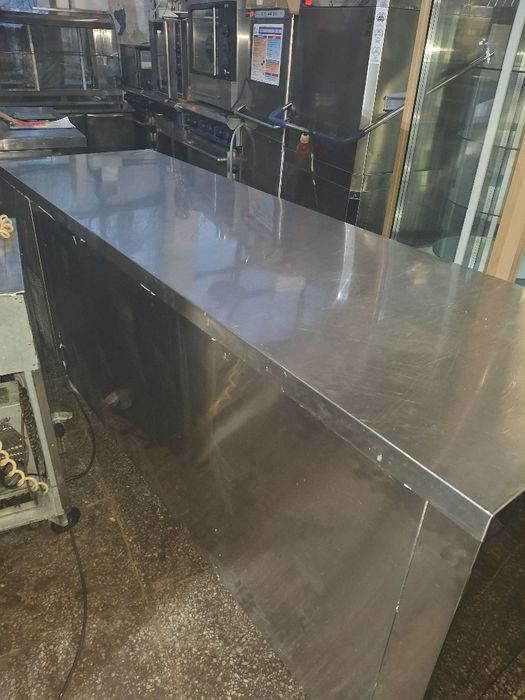 Хладилна маса средно температурна