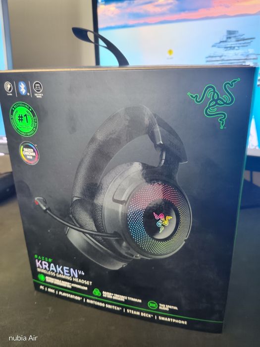 Razer kraken v4 ползвани 3 месеца
