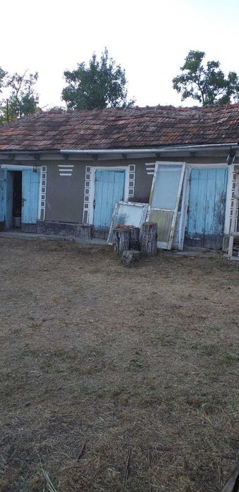 Gospodărie generoasă Teren intravilan,2case și anexe Utilitățilapoartă