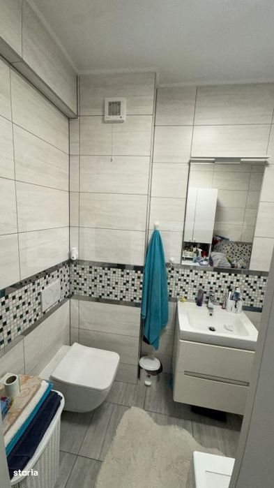 Apartament 3 camere, semidecomandat, parter, cartier Burdujeni