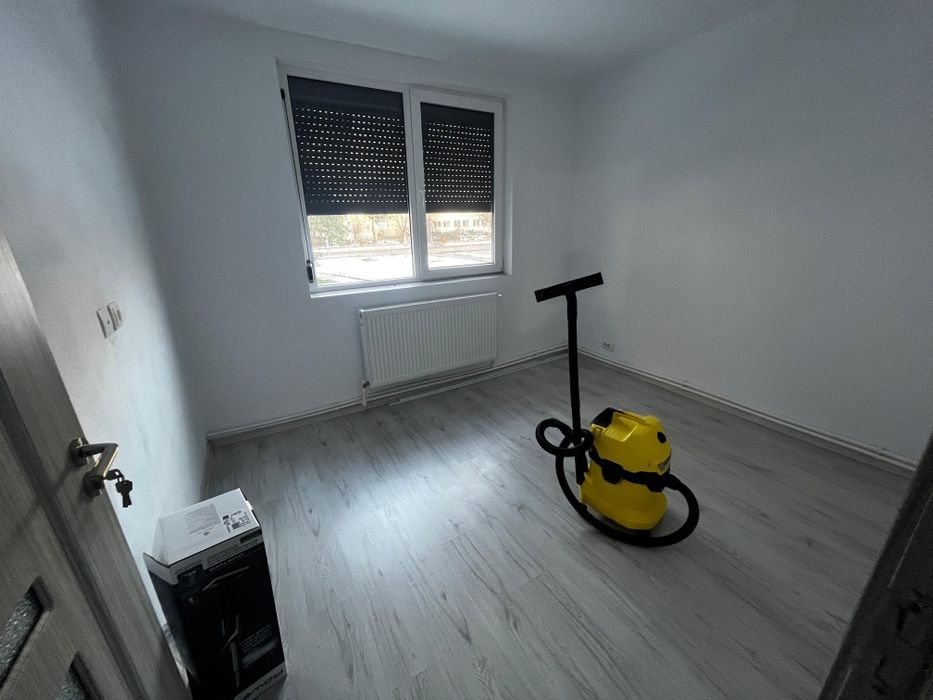 Apartament 3 camere Scornicești
