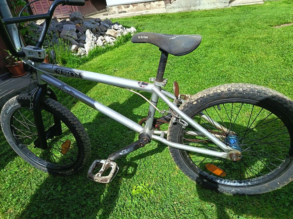 Vând 2 biciclete în stare foarte bună, între 300 și 450, relații la telefon 0756635657buna
