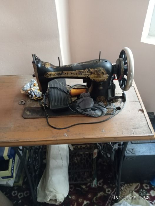 Тикув машинаси сотилади