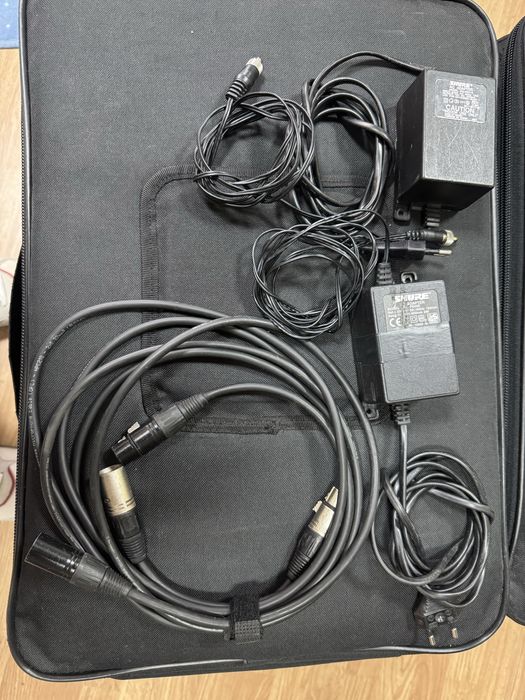 Shure uc cu microfon si bodypack 2 buc made in USA