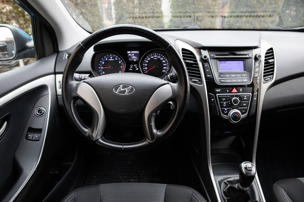 ~Hyundai I 30~1.4 Benzină~An 2014~Km 153000~Euro 5