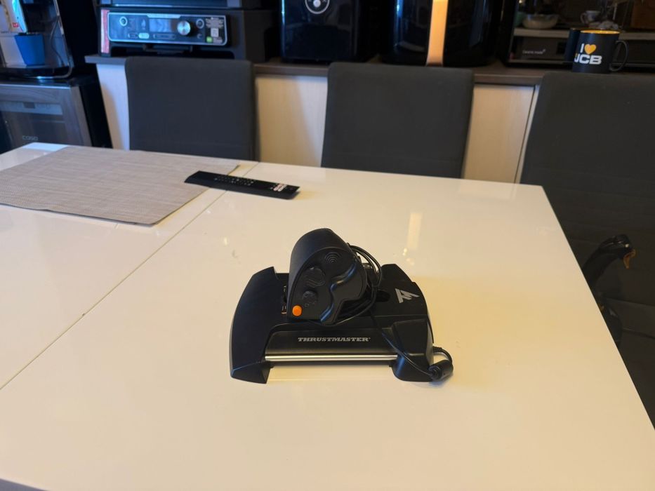 Joystick Thrustmaster T.16000M