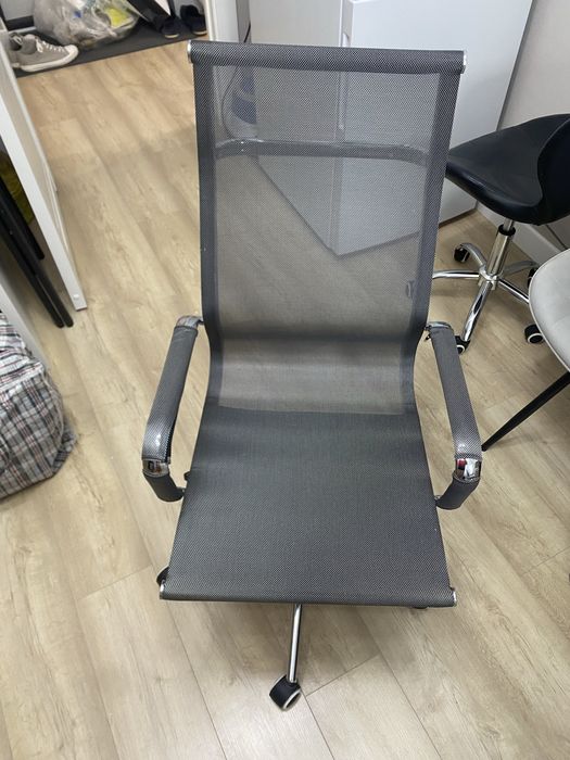 Кресло для офиса/дома, очень надежное!
