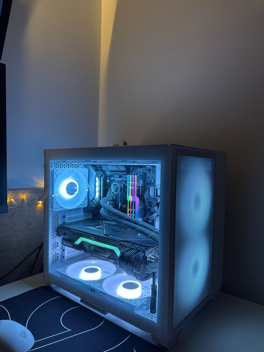 Геймърски компютър (Ryzen 9 / RX 6800 XT / 32GB RAM)