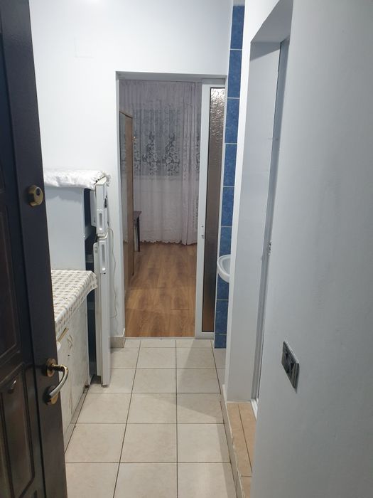 Garsoniera de inchiriat la viaduct