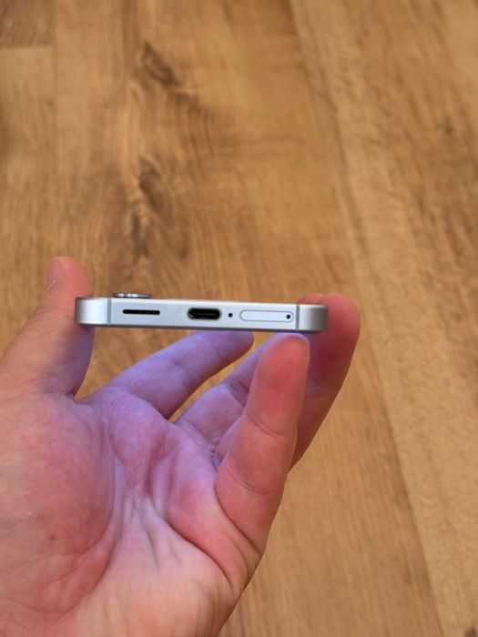 Samsung S25 8/128гб (8Elite)