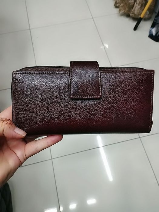 Натуральная Кожа  кошельки и  клачи  в наличии есть