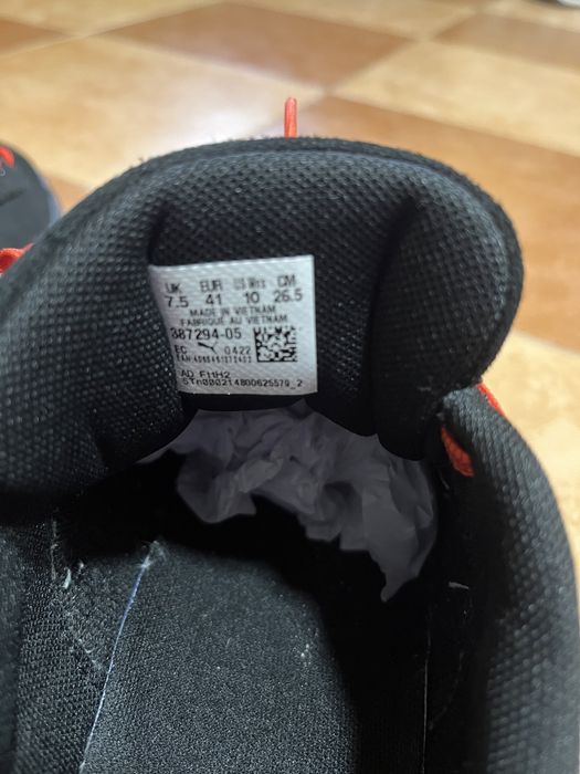 Продавам спортни обувки Puma и Replay