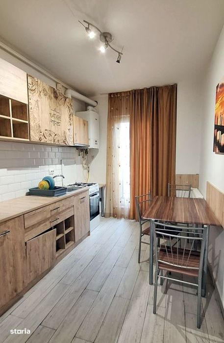Vanzare apartament 2 camere decomandate, garaj, Zorilor-Europa