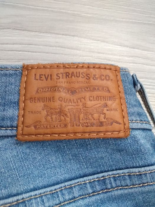 Blugi dama Levi's
