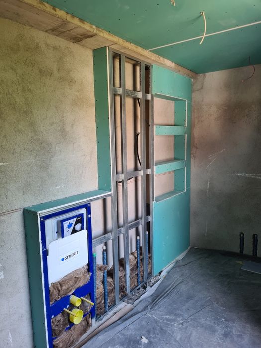 Amenajări interioare și exterioare