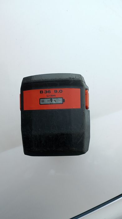 Акумулаторна батерия Hilti 36волта -9ампера