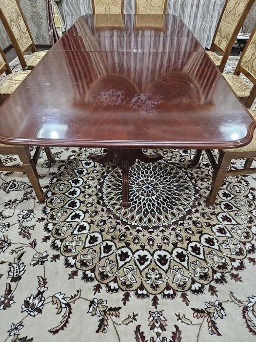 Продается Стол Со стульями