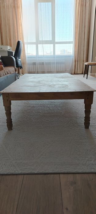 Срочно продам стол