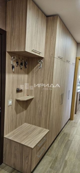 Нов тухлен тристаен до метро