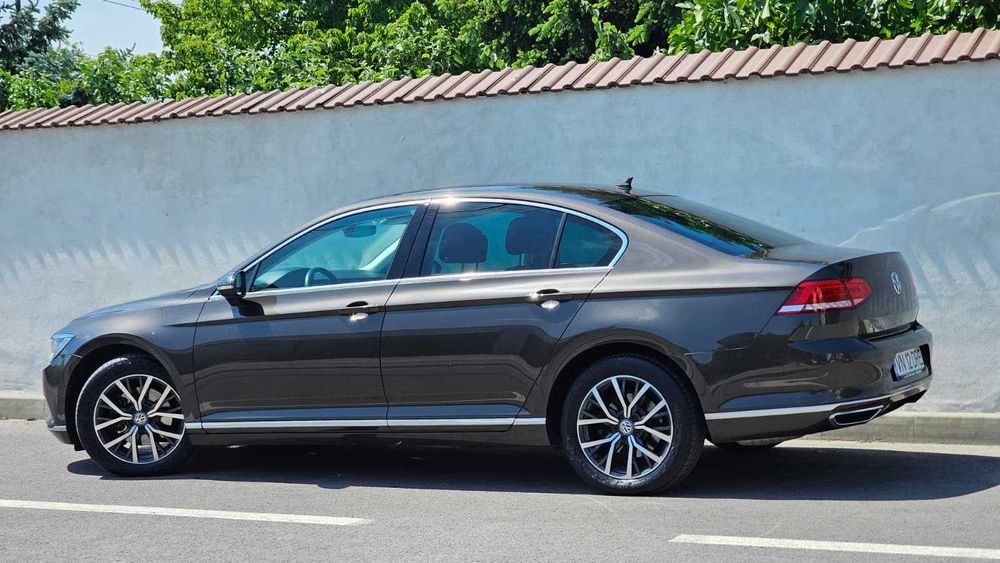 VW Passat Highline 2016 2.0TDI 190cp DSG / Distronic LINE SIDE Matrix Ventilatie / TOP
