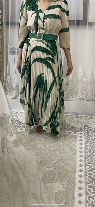 Продается  платье