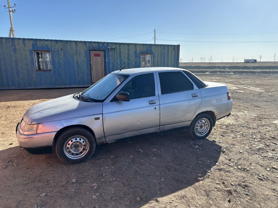 продаю машину ВАЗ 2110