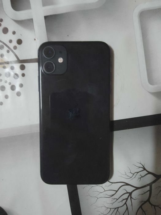 Смартфон Iphone 11 64g