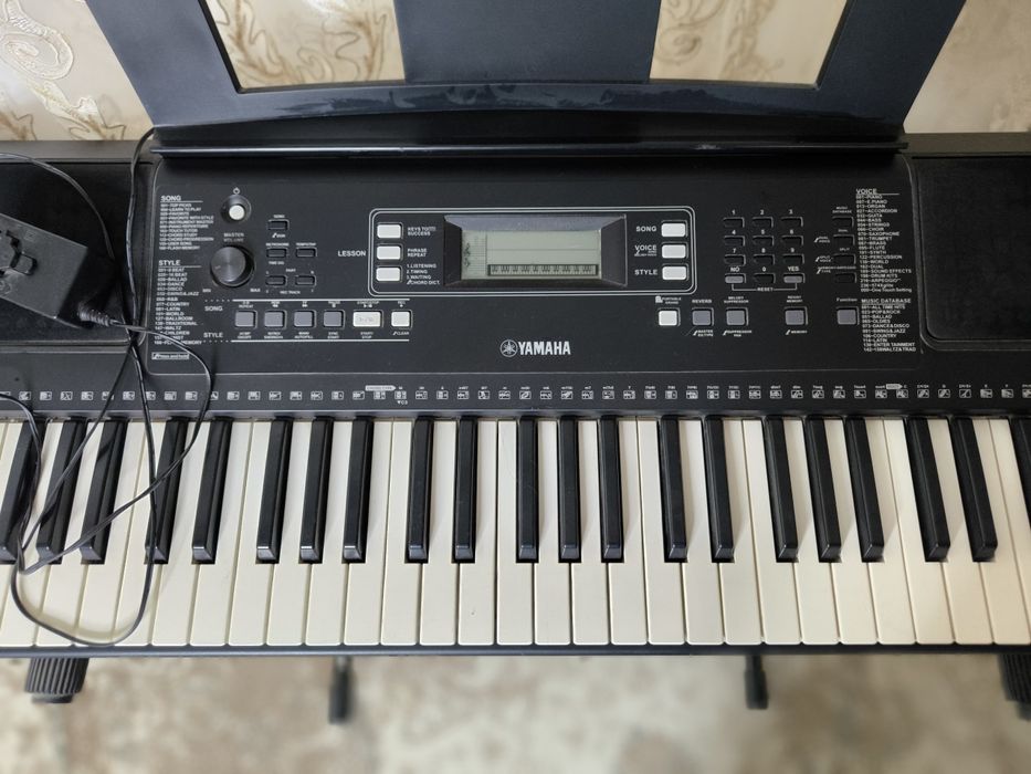 YAMAHA PSR_E363 + подставка