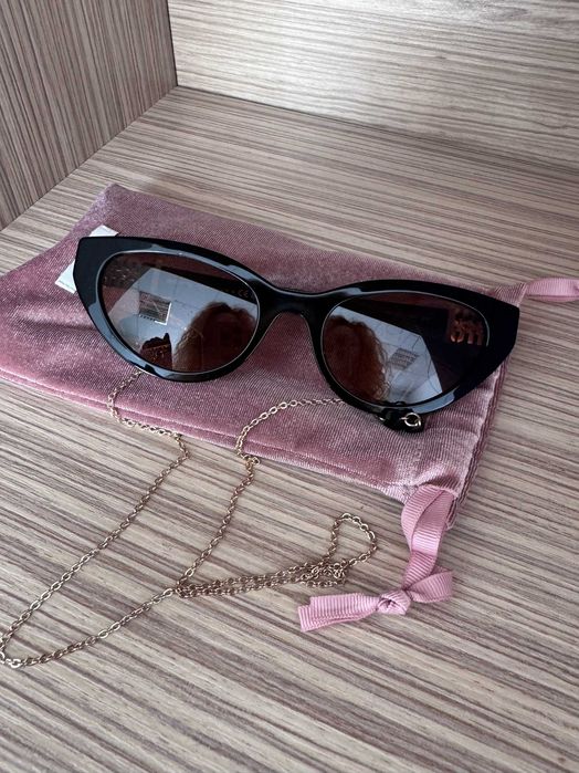слънчеви очила MIU MIU