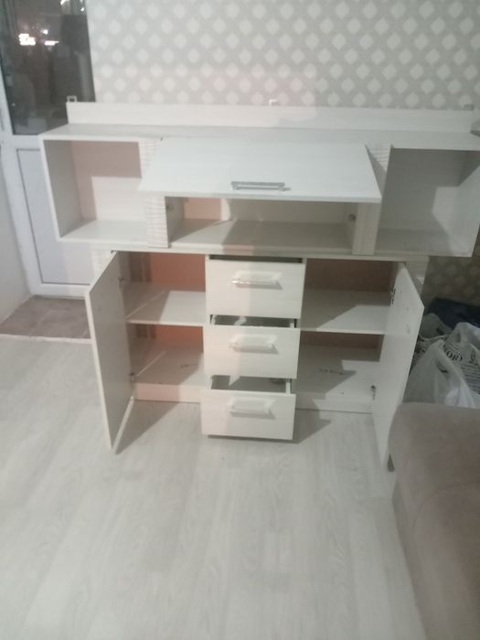 Продам два шкавчика можно отдельно  купить