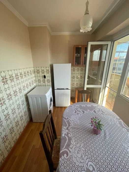 Дава се под наем Двустаен апартамент в Бургас, Зорница - 65 кв.м за 200 € - Снимка #6